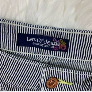 Levi's Shorts - {Levi} Shorts **0401 Levi's Shorts - {Levi} Shorts **0401